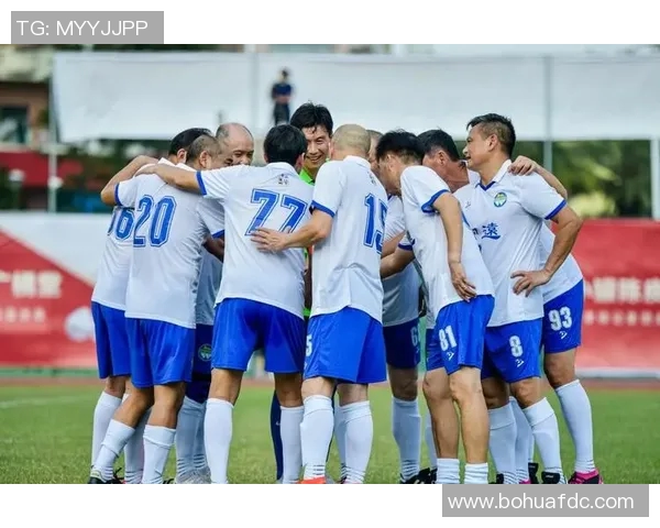 激情四溢的全明星足球赛盛典汇聚传奇球星展现巅峰对决与友谊的完美结合